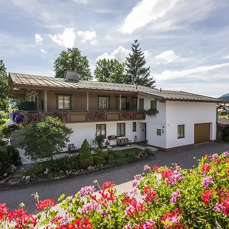 Garni Ortner Bed & Breakfast 3*