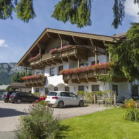 Garni Ortner Alojamento de Acomodação e Pequeno-almoço Sankt Johann in Tirol